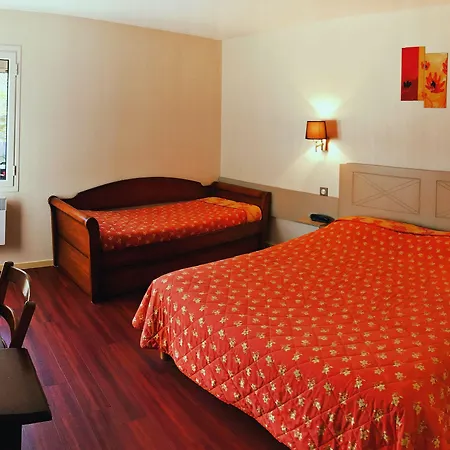 Hotell Logis - Et Restaurant De La Montagne Noire