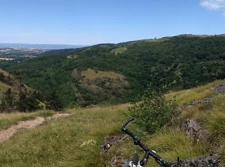 Logis - Et Restaurant De La Montagne Noire Szálloda Dourgne