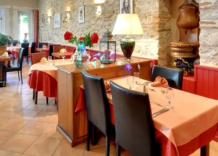 Logis - Et Restaurant De La Montagne Noire Hotel Dourgne